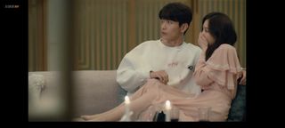 Seo Hyeon-jin feet photo 5