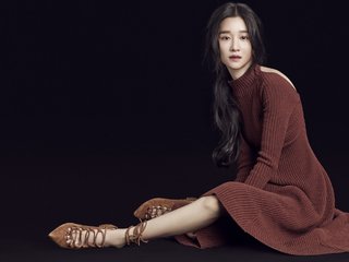 Seo Ye-Ji feet photo thumbnail