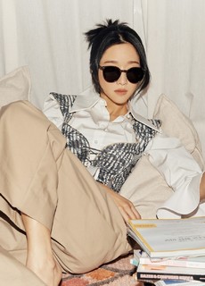 Seo Ye-Ji feet photo thumbnail