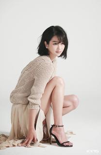 Seo Ye-Ji feet photo thumbnail