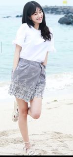 Seo Ye-Ji feet photo thumbnail