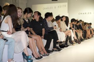 Seohyun feet photo thumbnail