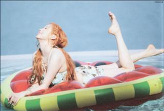 Seohyun feet photo thumbnail