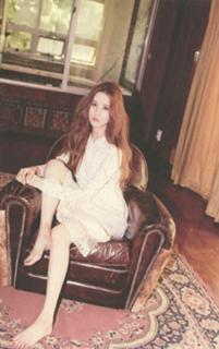 Seohyun feet photo thumbnail