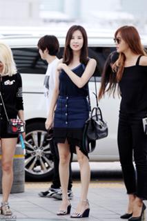 Seohyun feet photo thumbnail