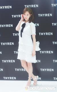 Seohyun feet photo thumbnail