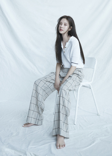 Seohyun feet photo thumbnail