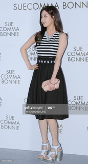 Seohyun feet photo thumbnail