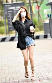 Seohyun feet photo thumbnail