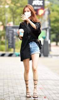 Seohyun feet photo thumbnail