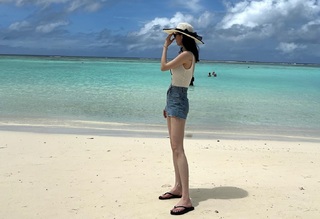 Seohyun feet photo thumbnail