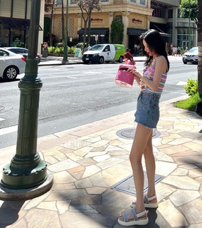 Seohyun feet photo thumbnail