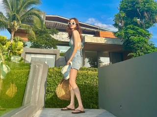 Seohyun feet photo thumbnail