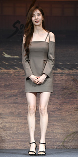 Seohyun feet photo thumbnail