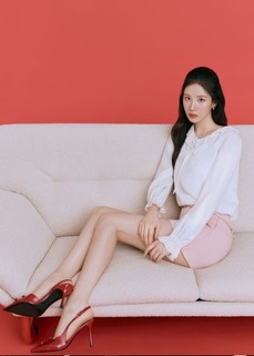 Seohyun feet photo thumbnail