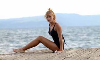 Serena Autieri feet photo 7