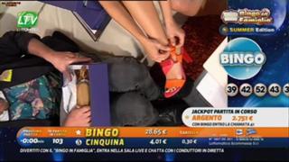 Serena Garitta feet photo thumbnail