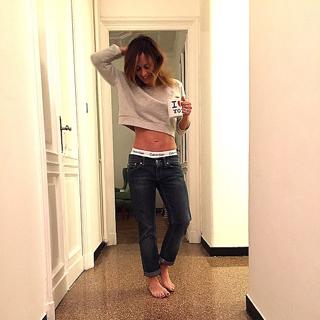 Serena Garitta feet photo thumbnail