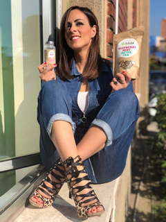 Serena Garitta feet photo thumbnail