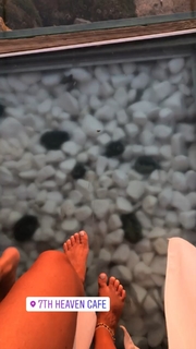 Serena Garitta feet photo thumbnail