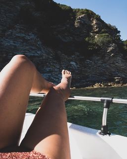 Serena Garitta feet photo thumbnail