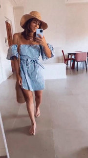 Serena Garitta feet photo thumbnail