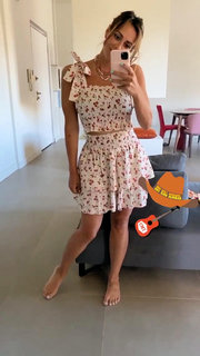 Serena Garitta feet photo thumbnail