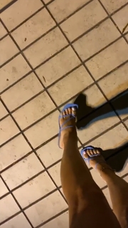 Serena Garitta feet photo thumbnail