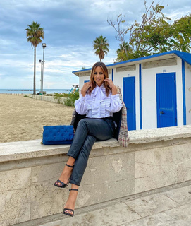 Serena Garitta feet photo thumbnail