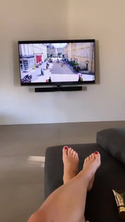 Serena Garitta feet photo thumbnail