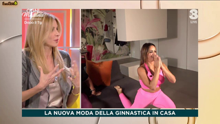 Serena Garitta feet photo thumbnail