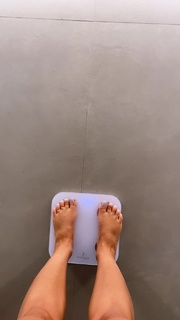 Serena Garitta feet photo thumbnail