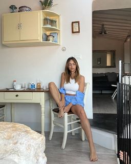 Serena Garitta feet photo thumbnail