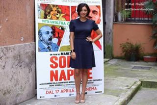 Serena Rossi feet photo thumbnail