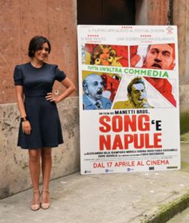 Serena Rossi feet photo thumbnail