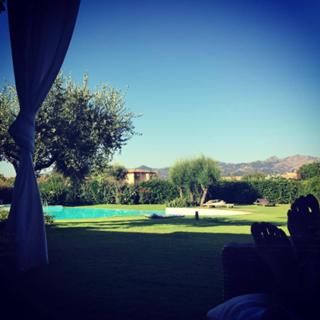 Serena Rossi feet photo thumbnail