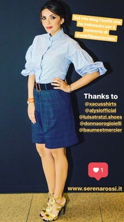 Serena Rossi feet photo thumbnail