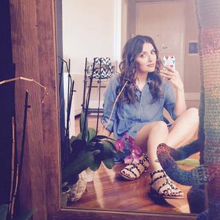 Serena Rossi feet photo thumbnail