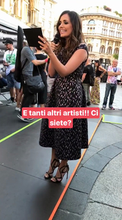 Serena Rossi feet photo thumbnail