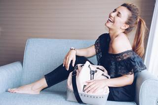 Serena Rossi feet photo thumbnail