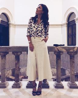 Serena Rossi feet photo thumbnail