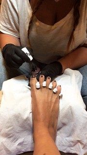 Serena Rossi feet photo thumbnail