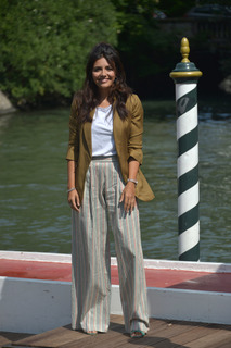 Serena Rossi feet photo thumbnail