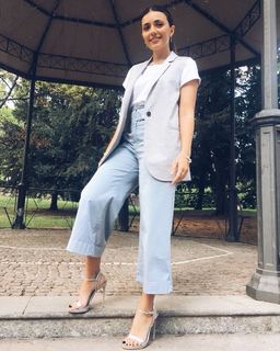 Serena Rossi feet photo thumbnail