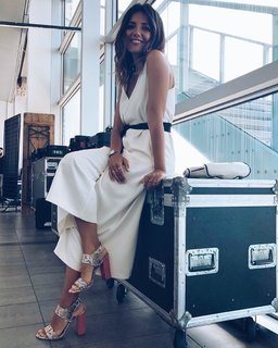 Serena Rossi feet photo thumbnail