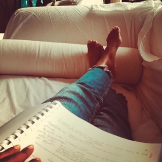 Serena Rossi feet photo thumbnail