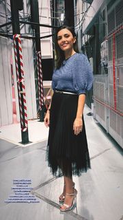 Serena Rossi feet photo thumbnail