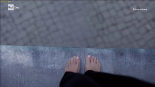 Serena Rossi feet photo thumbnail