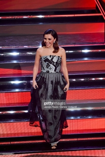 Serena Rossi feet photo thumbnail