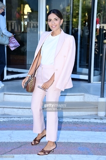 Serena Rossi feet photo thumbnail